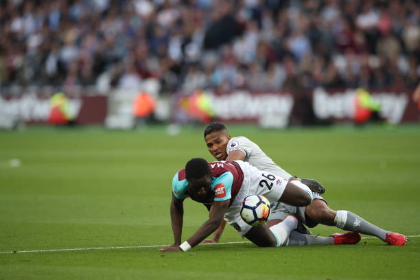 无论是从经 无论是从经