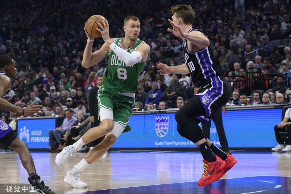 更凭借不懈 更凭借不懈